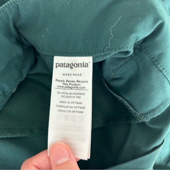 Men’s Green Patagonia Venga Rock Pants - Picture 12 of 14